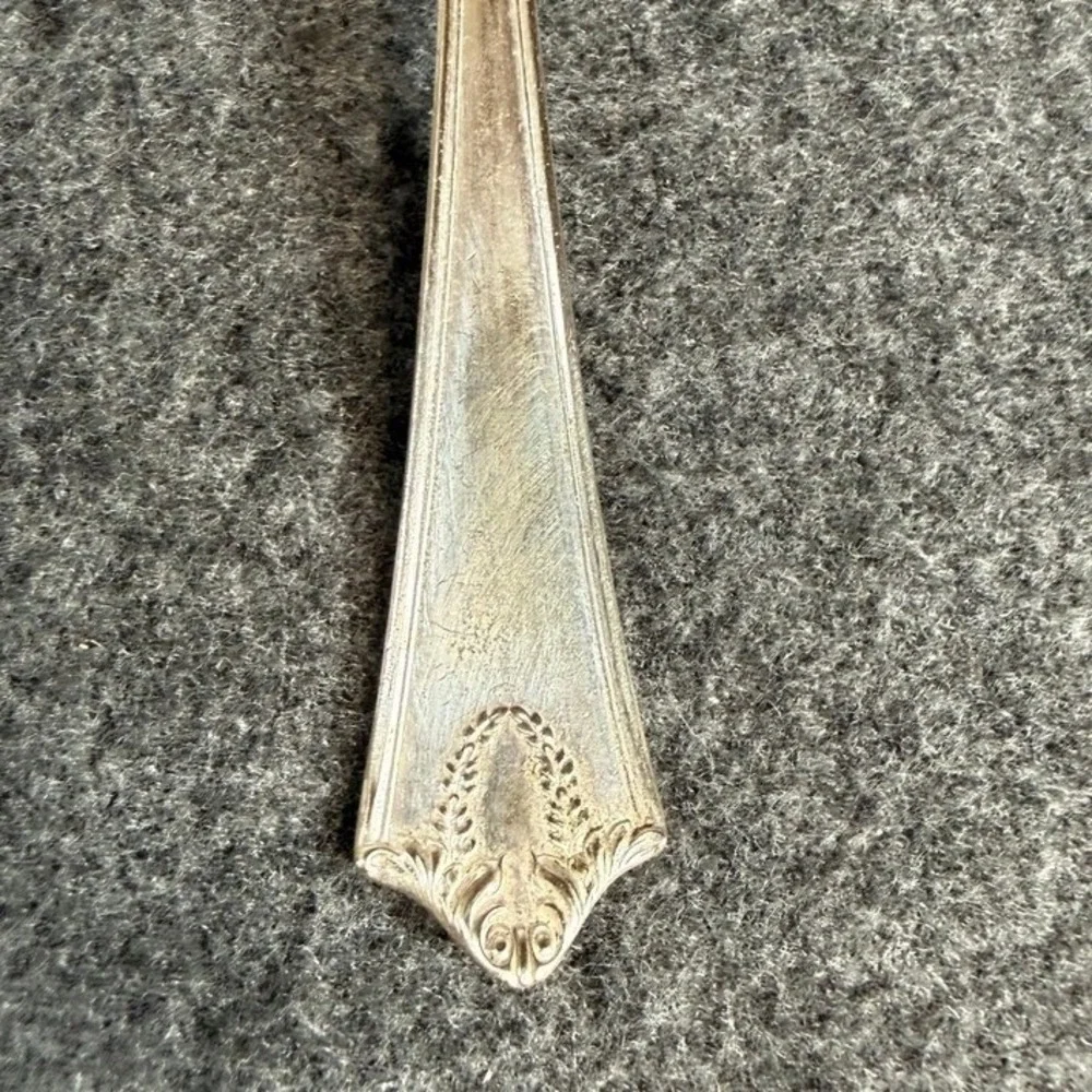 Vintage Rogers A1 Silverplate Sugar Shell Spoon Laurel Wreath Art Deco‎ Flatware